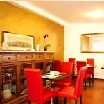 La Hotel Siena