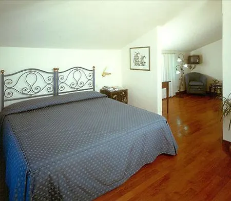 La 3*