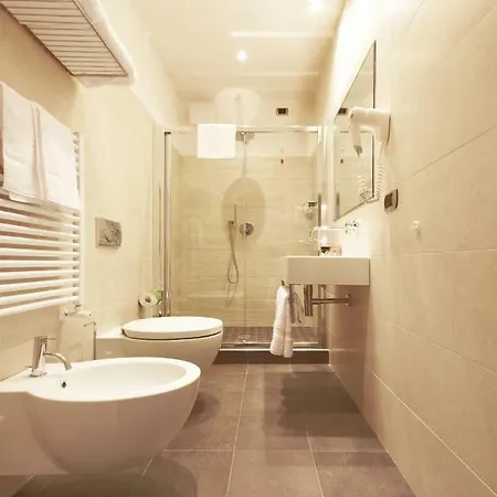 Hotell La 3*